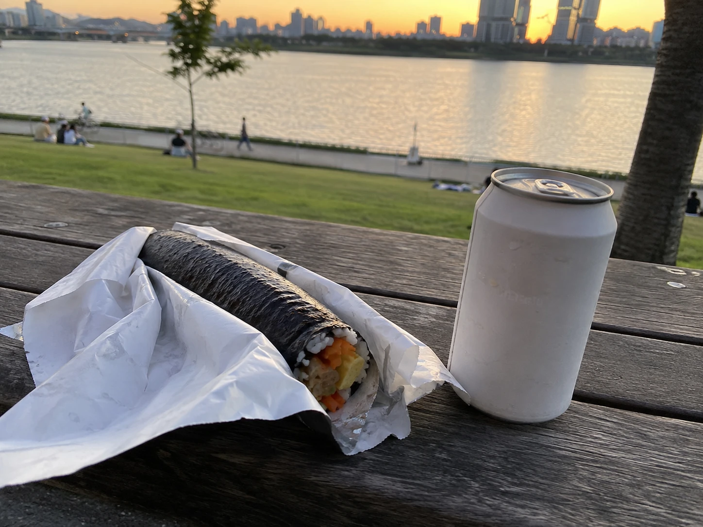 riverside-snack.png