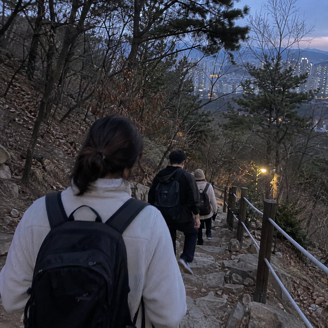 오르막보다 내리막 천천히 걷기 모임 대표 이미지