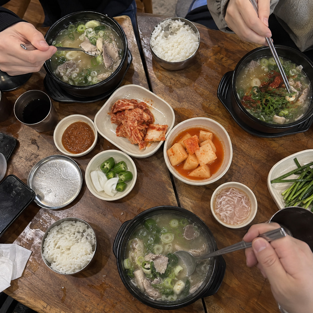 새 메뉴보다 익숙한 국밥 모임, 첫 모임 열어요 모임 대표 이미지