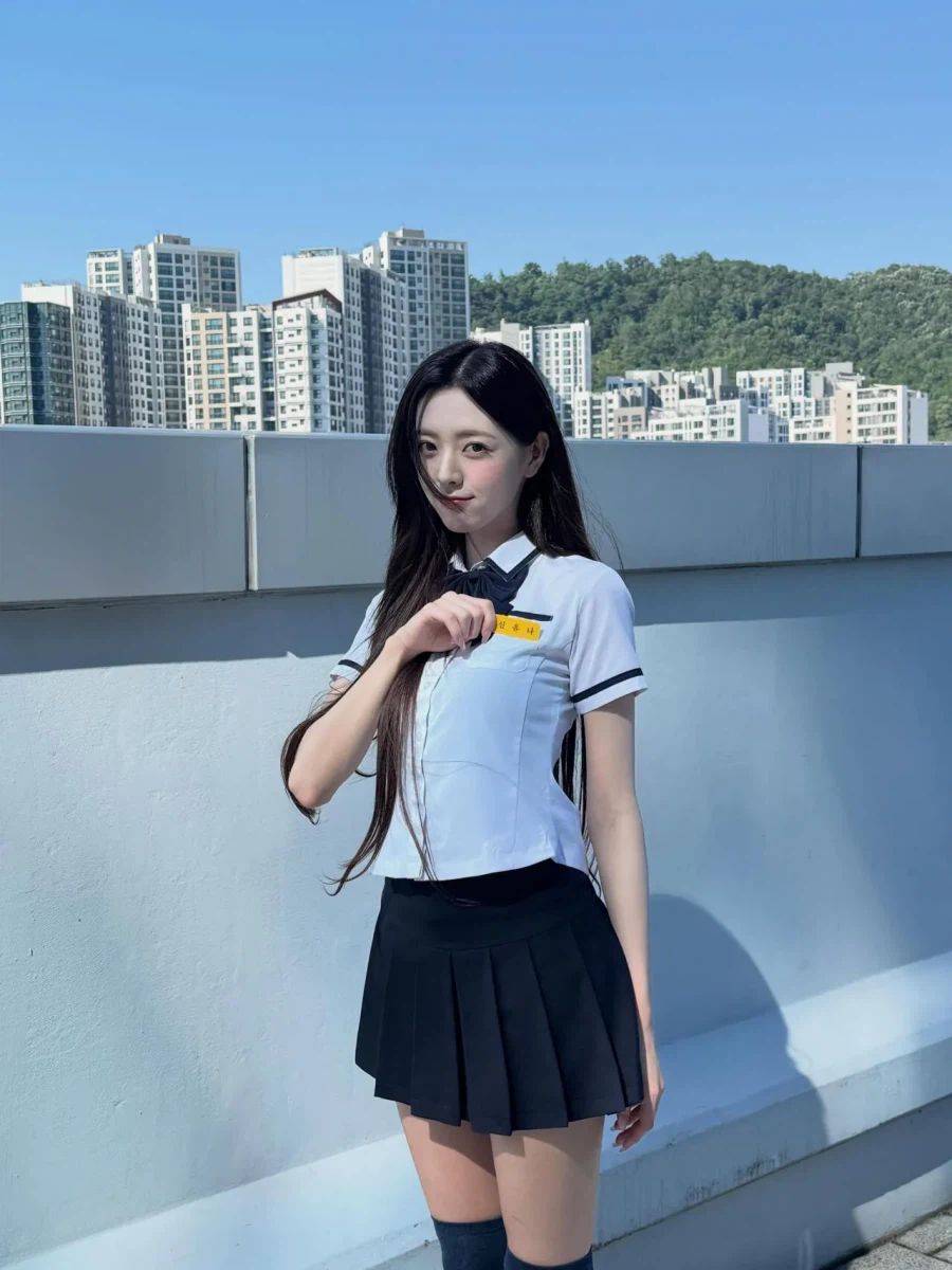 교복 입은 반도 아이돌 jpg_1.webp
