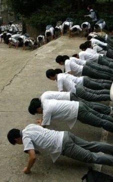 선생에게 권력을 주면 일어나는일...JPG_3.webp