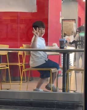 엄만 햄버거 안 땡긴다..._6.webp