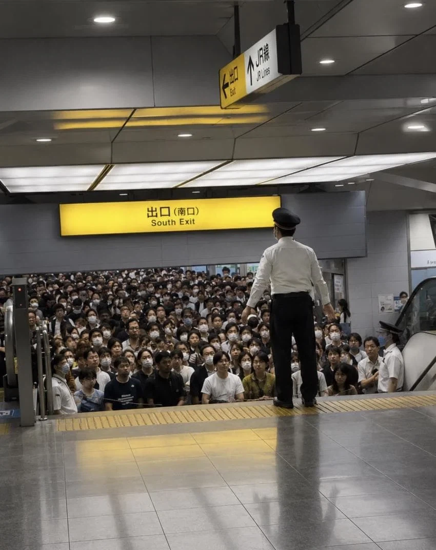 "다 모이셨으니 중대발표 하겠습니다."_1.webp