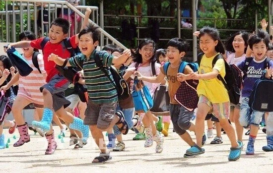 옛날 초등학교는 공동묘지 위에 짓는다는 괴담이 있었던 이유_2.webp