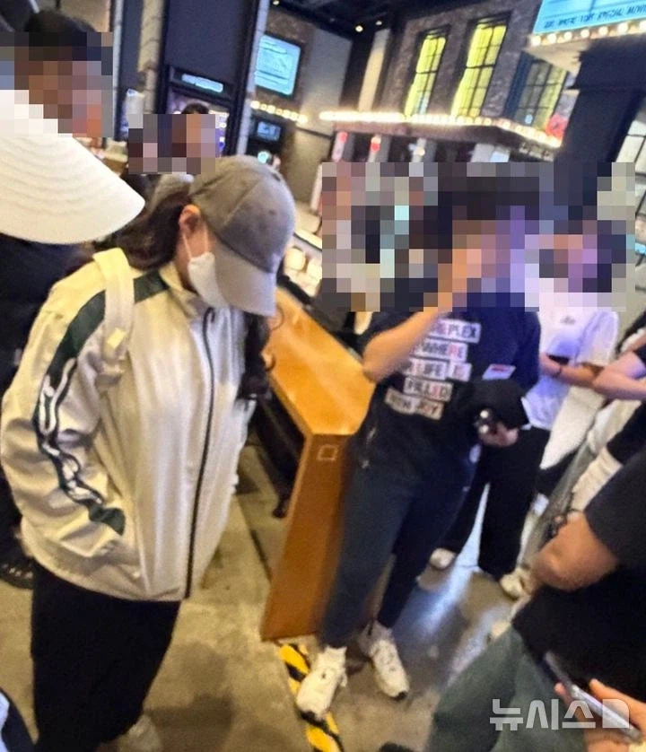 여장하고 여자화장실에 잠입한 몰카범…News_2.webp