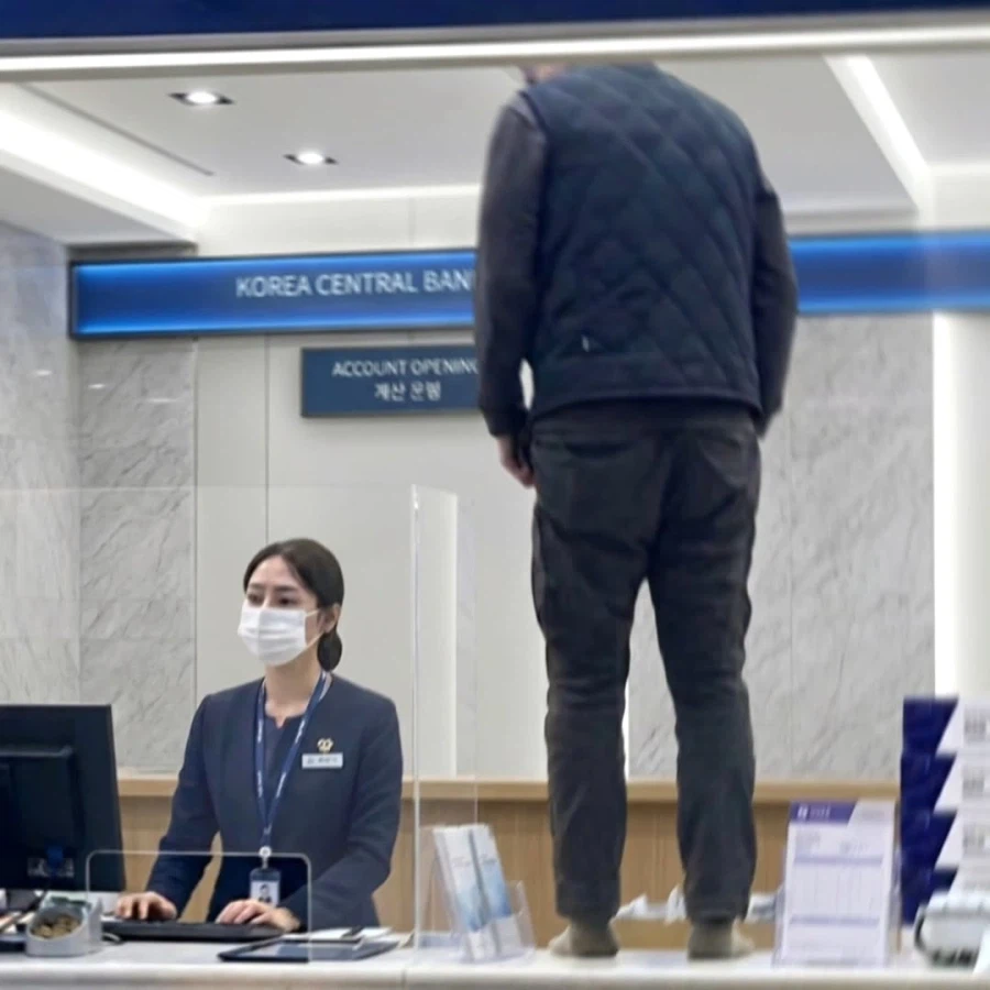 사람 응대하는 자리가 힘든 이유.jpg_1.webp