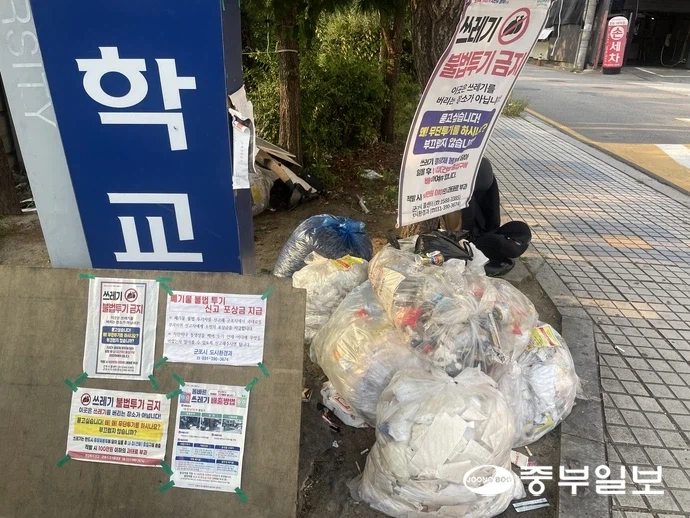 세종대왕: 백성들이 글을 읽을 수 있도록 정음을..._5.webp