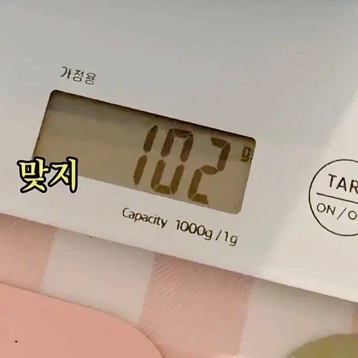 "이 토마토 무게가 달라" 현실 버전.jpg_7.webp