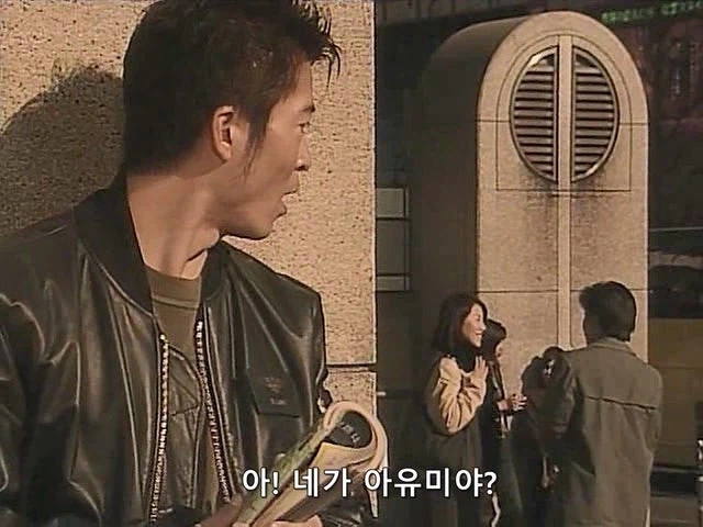 파파카츠 하는 여고생 잡을려고 잠복수사하던 형사들_6.webp