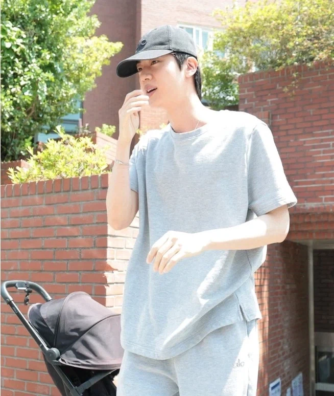 BTS 진 특정 후보 지지 논란 ㄷㄷㄷㄷ_1.webp